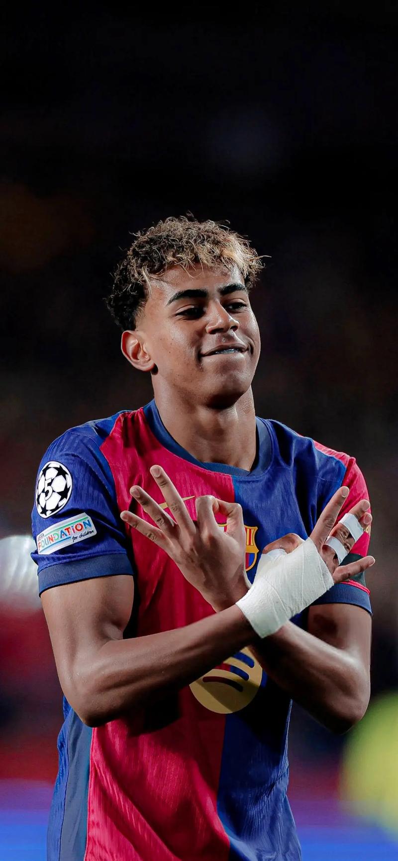 马德里足协举办第35届年度颁奖典礼，马塞洛、卡西等人出席（第35届马德里足协年度颁奖盛典举行，马塞洛、卡西利亚斯等出席）