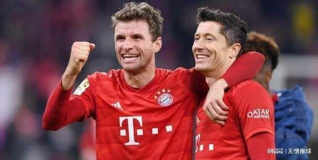 16岁344天！小将基亚拉是拜仁队史第二年轻德甲出场的球员（16岁344天，基亚拉成拜仁队史德甲出场第二年轻球员）