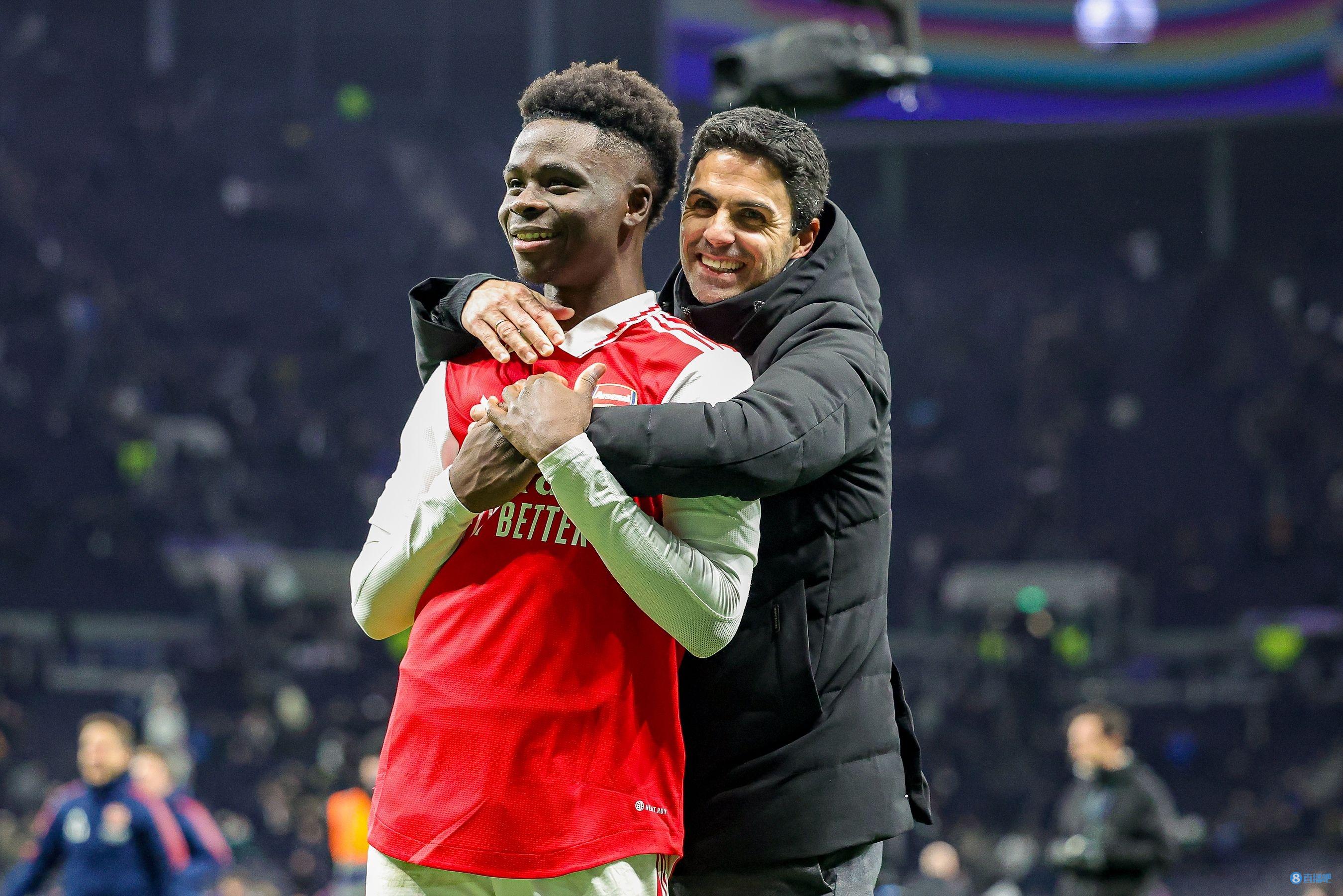 世界冠军黄雅琼、刘雨辰举行婚礼，樊振东、汪顺送上视频祝福（黄雅琼、刘雨辰喜结连理，樊振东、汪顺视频送祝福）