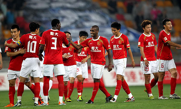 矛盾之战！下轮欧冠迎联赛9场33球拜仁PK联赛10场丢3球阿森纳（欧冠焦点对决：拜仁联赛9战轰33球 VS 阿森纳联赛10战仅失3球）