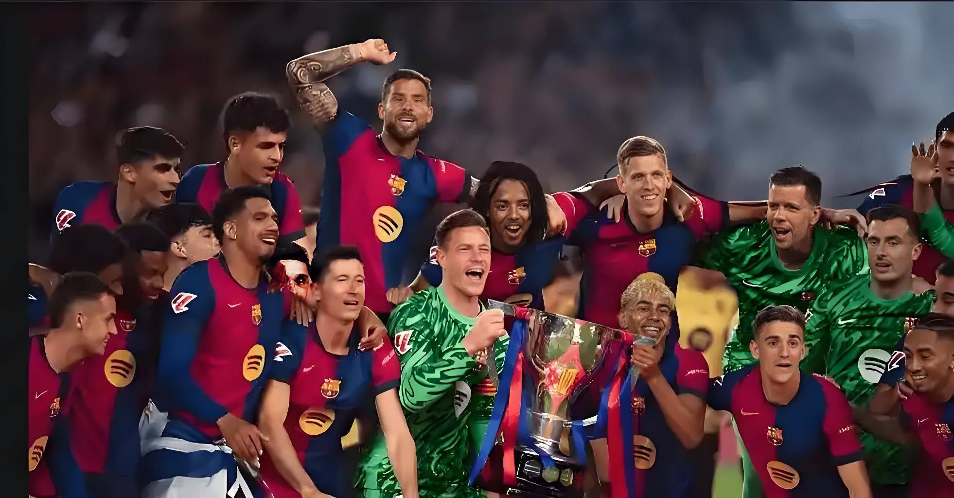 欧冠前瞻：阿贾克斯客战黑马卡拉巴克，能否期盼取得首胜？（欧冠展望：阿贾克斯做客挑战黑马卡拉巴克，首胜能否到来？）